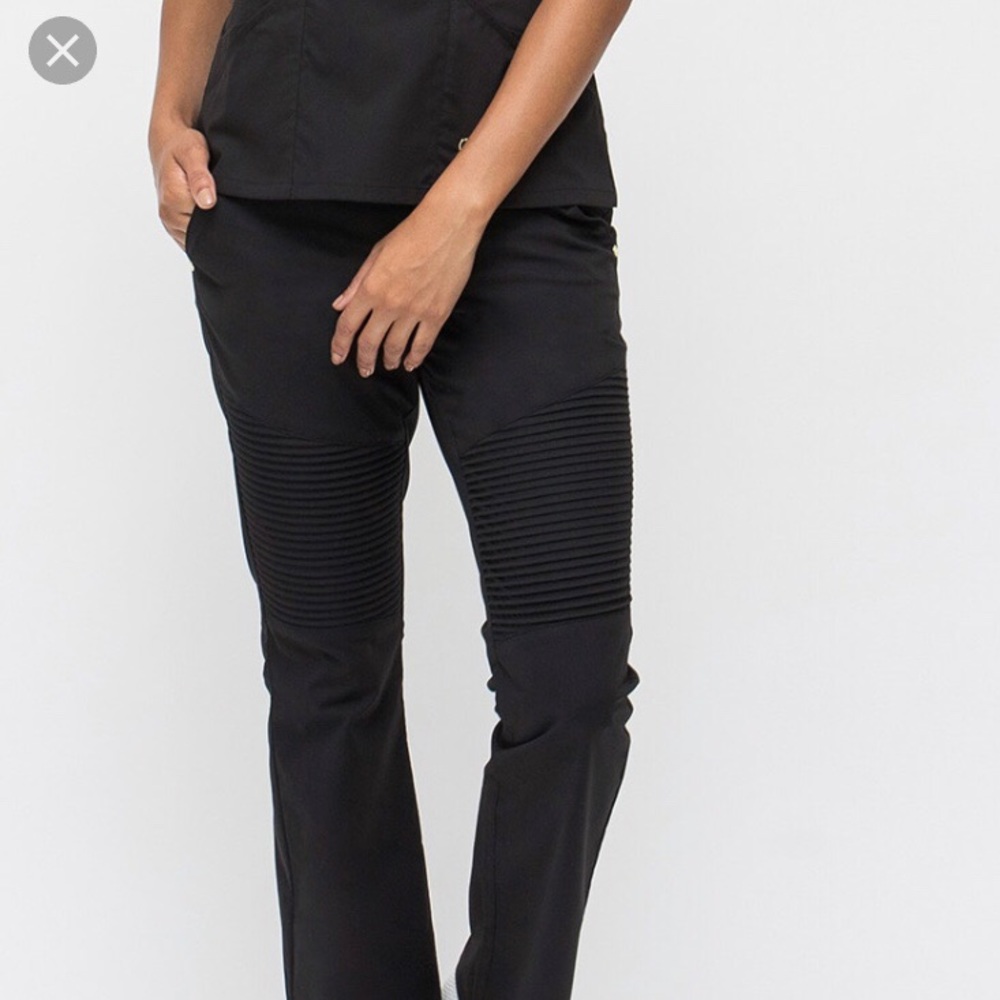 Brand New Jaanuu Scrub Bottoms